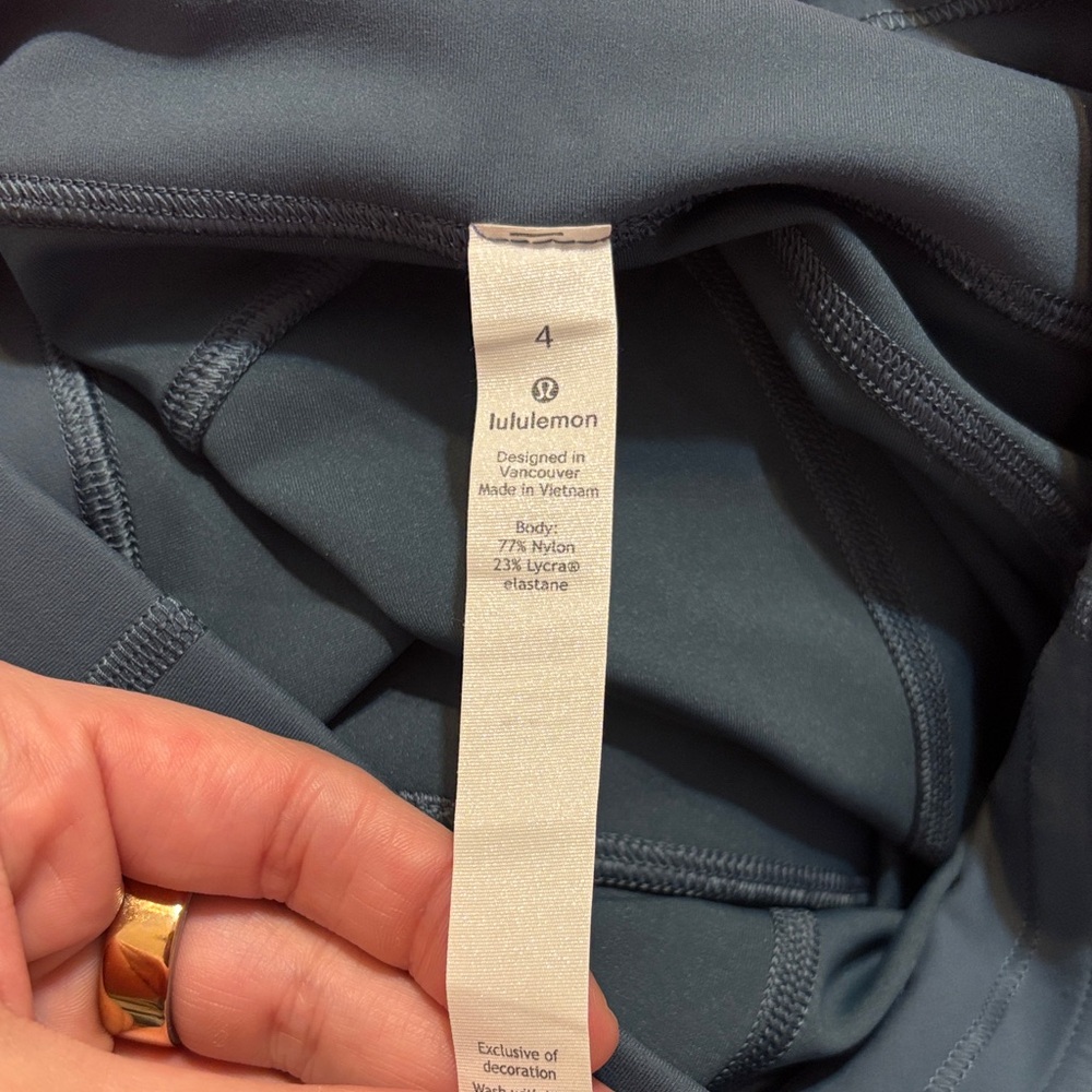 Lululemon Invigorate High-Rise Tight 25" Submarine Size 4 - Picture 3 of 13